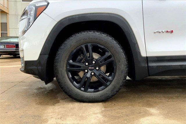 2022 GMC Terrain Vehicle Photo in TOPEKA, KS 66609-0000