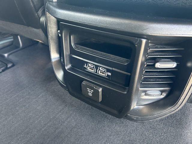 2019 Ram 1500 Vehicle Photo in MEDINA, OH 44256-9631