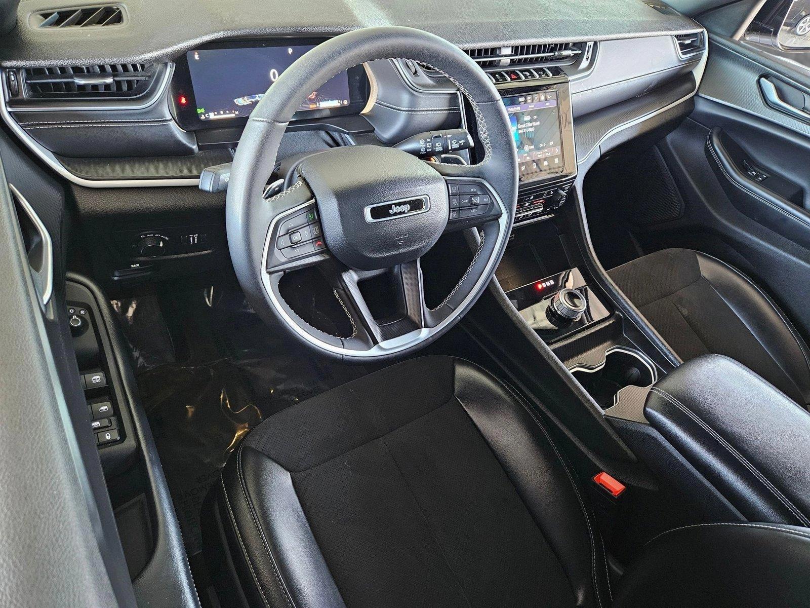 2024 Jeep Grand Cherokee Vehicle Photo in Henderson, NV 89014