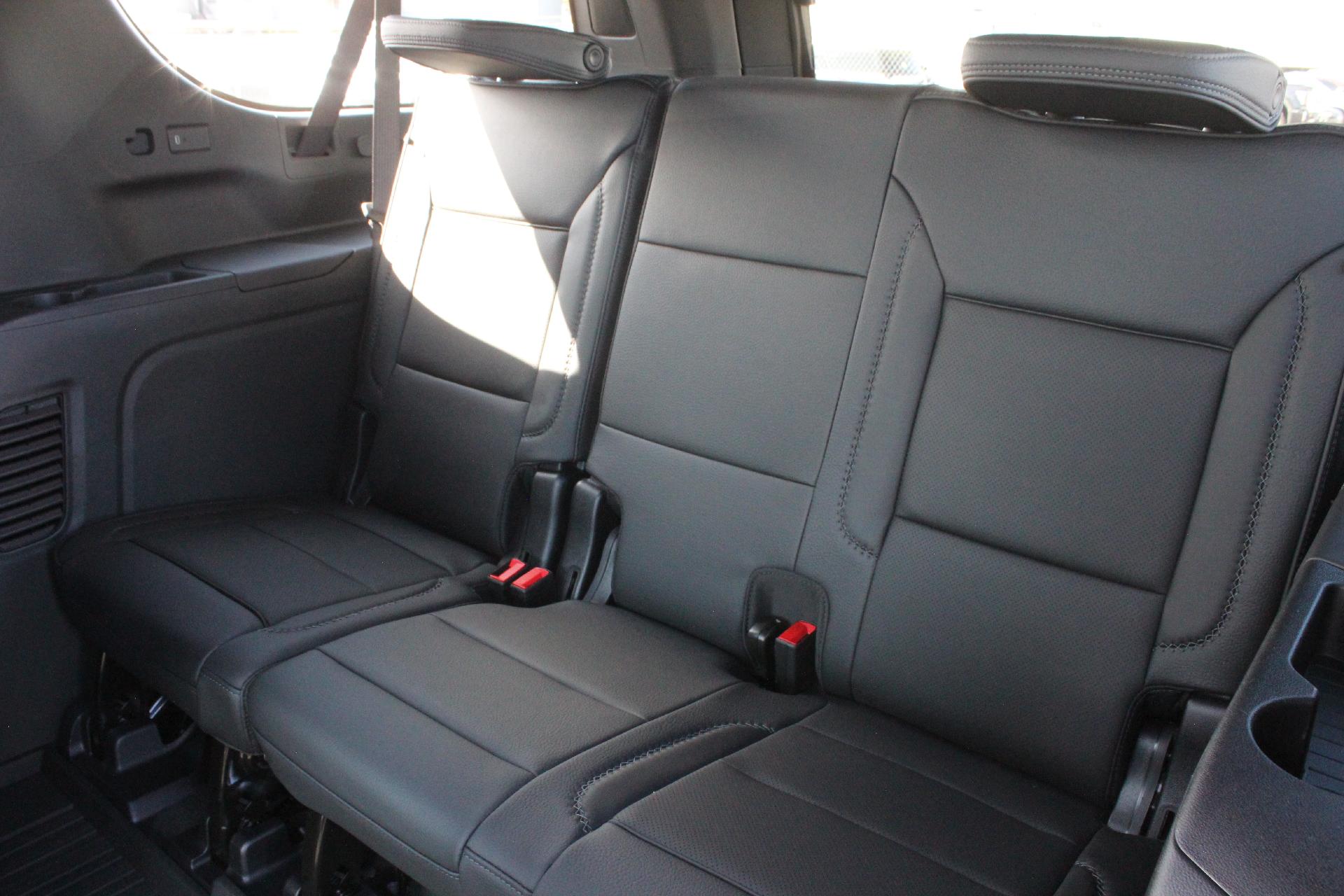 2025 GMC Yukon XL Vehicle Photo in AURORA, CO 80012-4011