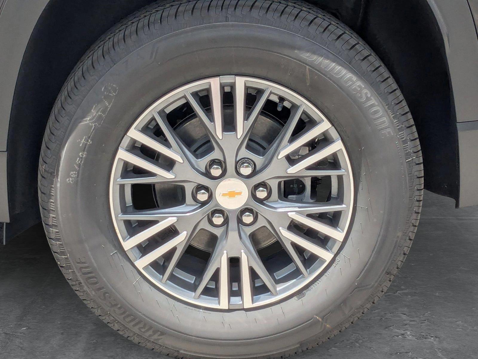 2025 Chevrolet Traverse Vehicle Photo in PEMBROKE PINES, FL 33024-6534