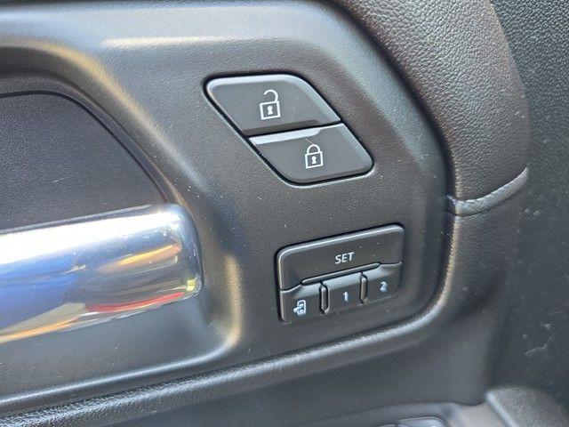 2020 GMC Sierra 2500 HD Vehicle Photo in Pleasant Hills, PA 15236