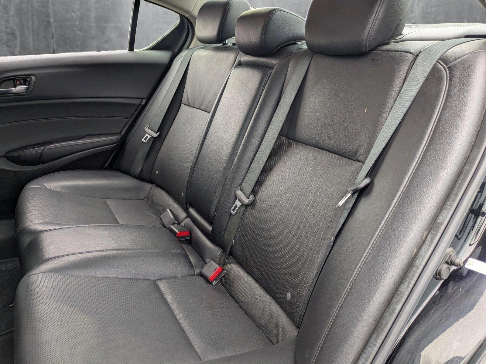 2013 Acura ILX Vehicle Photo in VALENCIA, CA 91355-1705