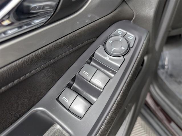 2022 Chevrolet Traverse Vehicle Photo in ENGLEWOOD, CO 80113-6708