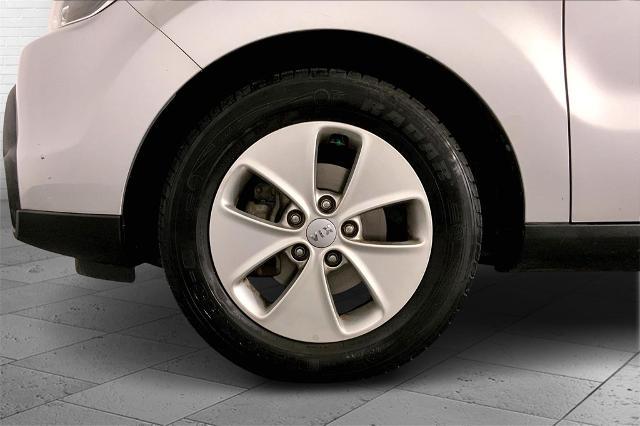 2015 Kia Soul Vehicle Photo in Lees Summit, MO 64086