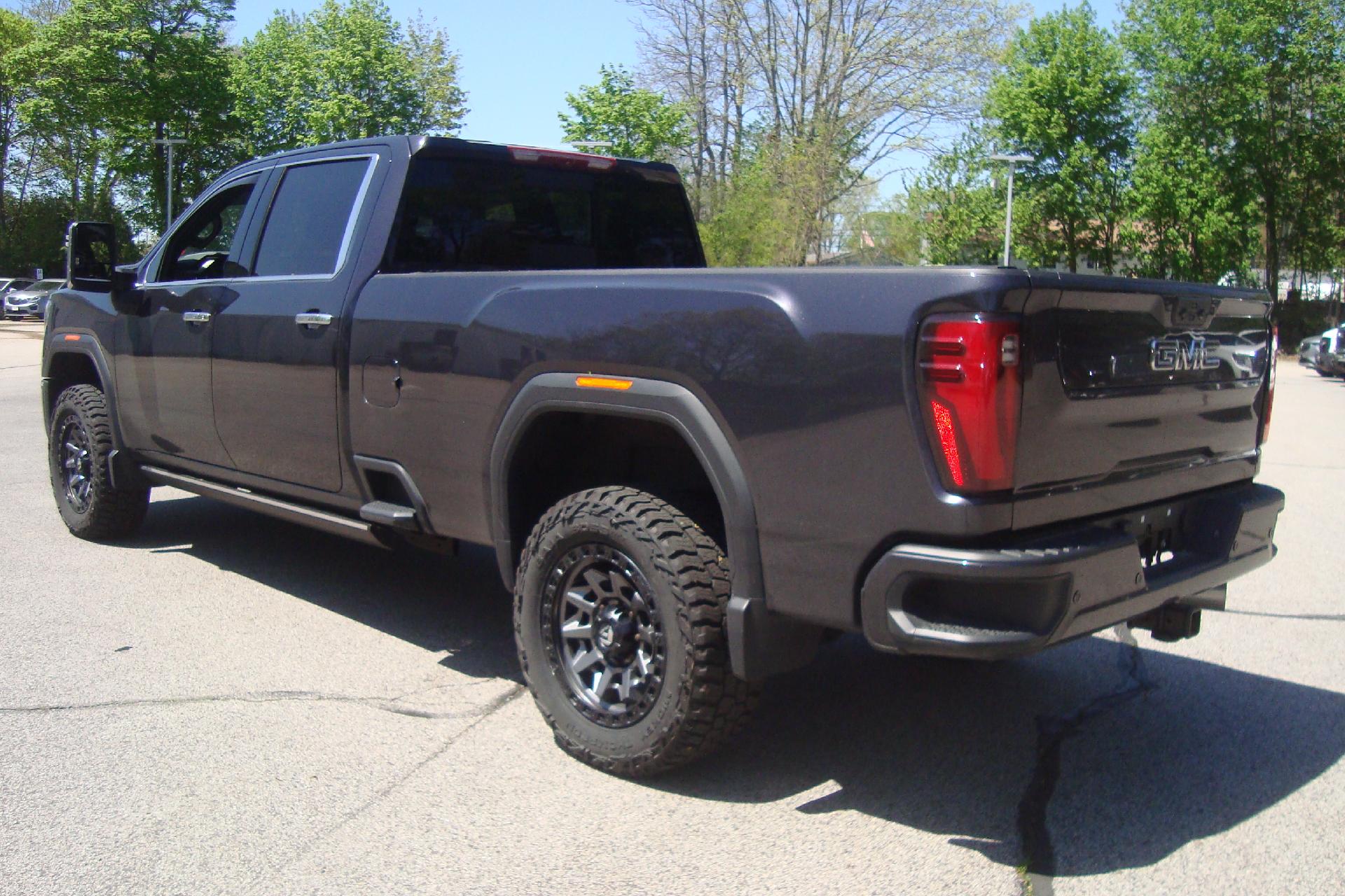 2024 GMC Sierra 2500 HD Vehicle Photo in PORTSMOUTH, NH 03801-4196