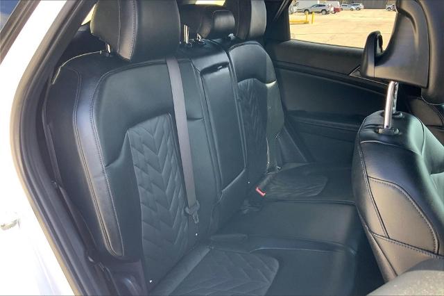 2023 Kia Sportage Vehicle Photo in Kansas City, MO 64114
