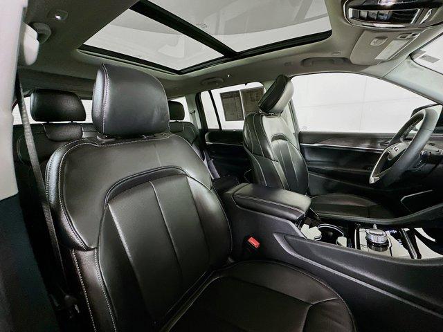 2023 Jeep Grand Cherokee 4xe Vehicle Photo in Doylsetown, PA 18901