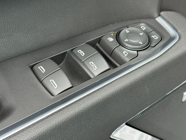 2025 Chevrolet Silverado 1500 Vehicle Photo in COLUMBIA, MO 65203-3903