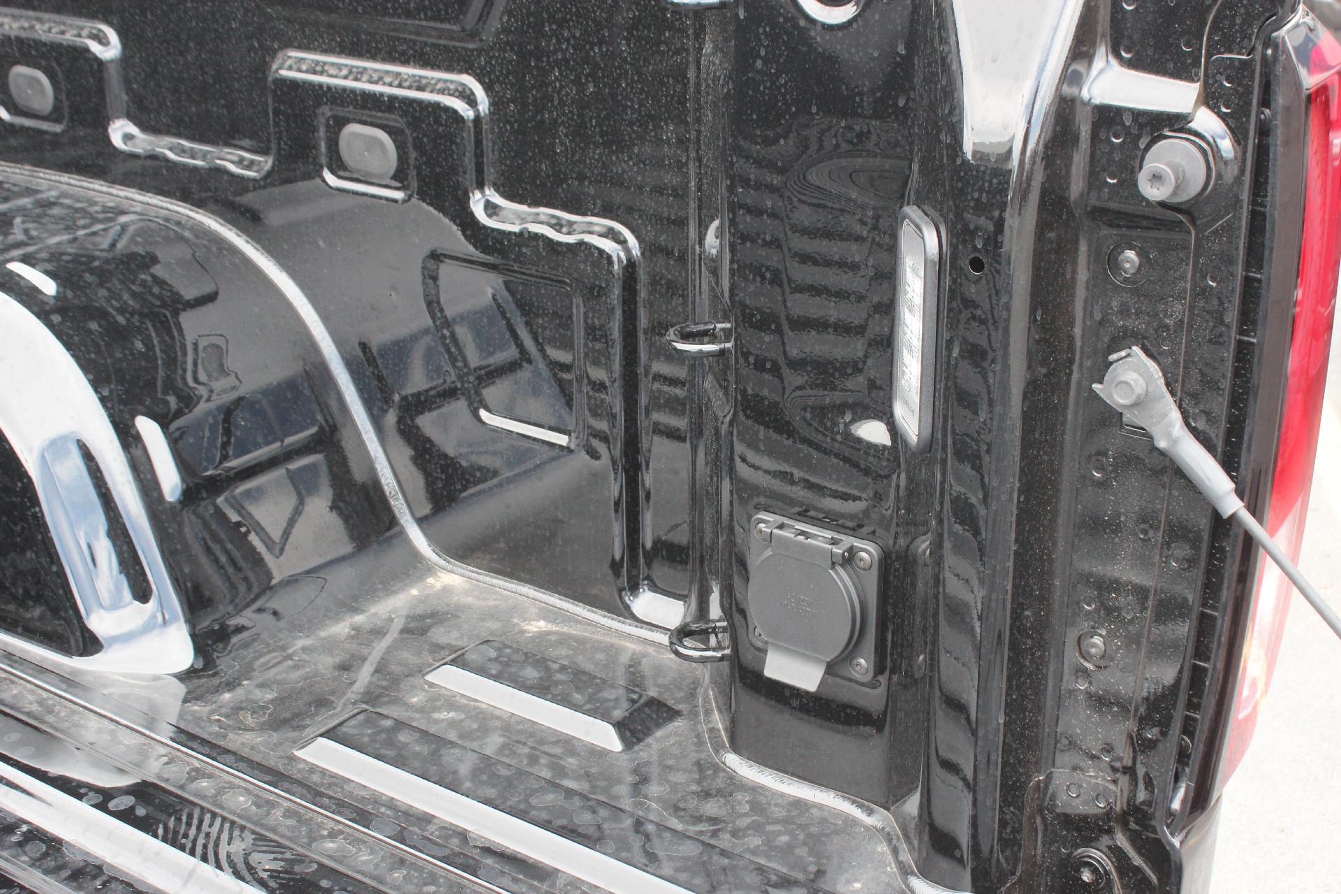 2025 GMC Sierra 1500 Vehicle Photo in AURORA, CO 80012-4011