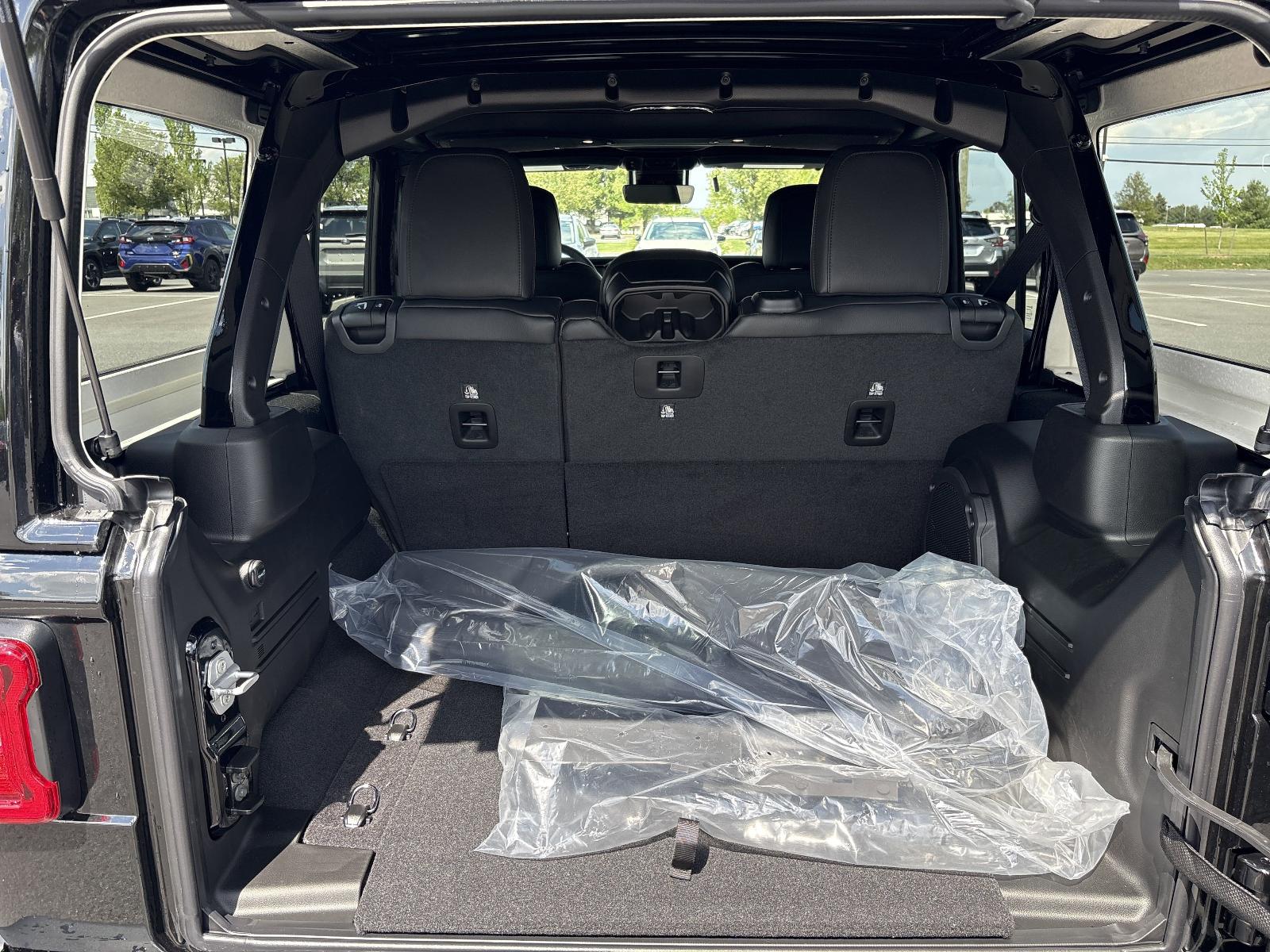 2025 Jeep Wrangler Vehicle Photo in Mechanicsburg, PA 17050-1707