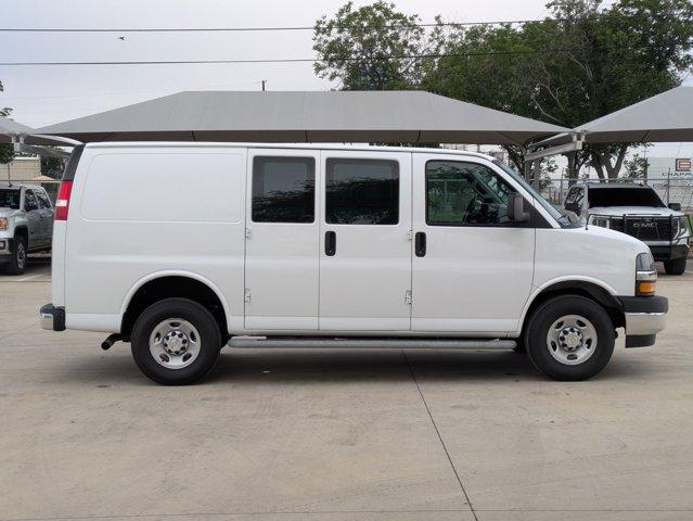 2023 Chevrolet Express Cargo 2500 Vehicle Photo in SELMA, TX 78154-1460