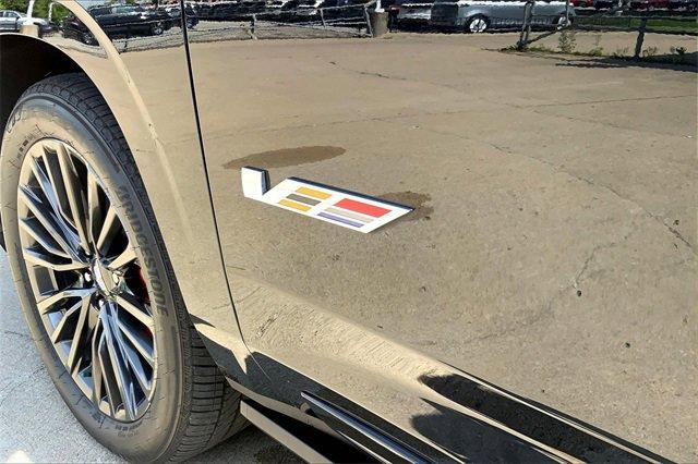 2024 Cadillac Escalade ESV Vehicle Photo in KANSAS CITY, MO 64114-4545