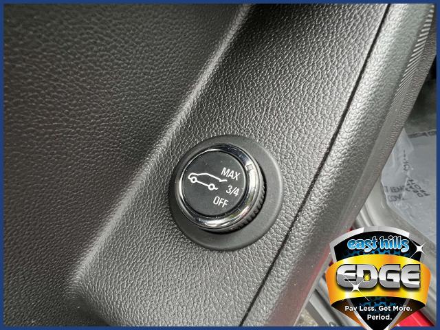 2023 Chevrolet Traverse Vehicle Photo in Roslyn, NY 11576