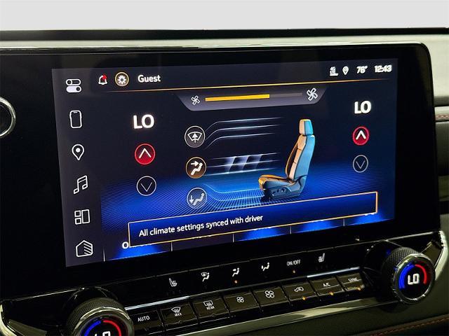 2025 Chevrolet Colorado Vehicle Photo in EVERETT, WA 98203-5662