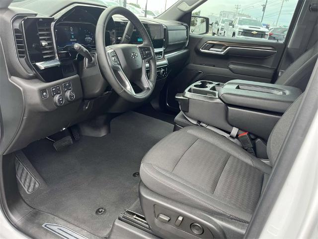 2023 Chevrolet Silverado 1500 Vehicle Photo in ALCOA, TN 37701-3235