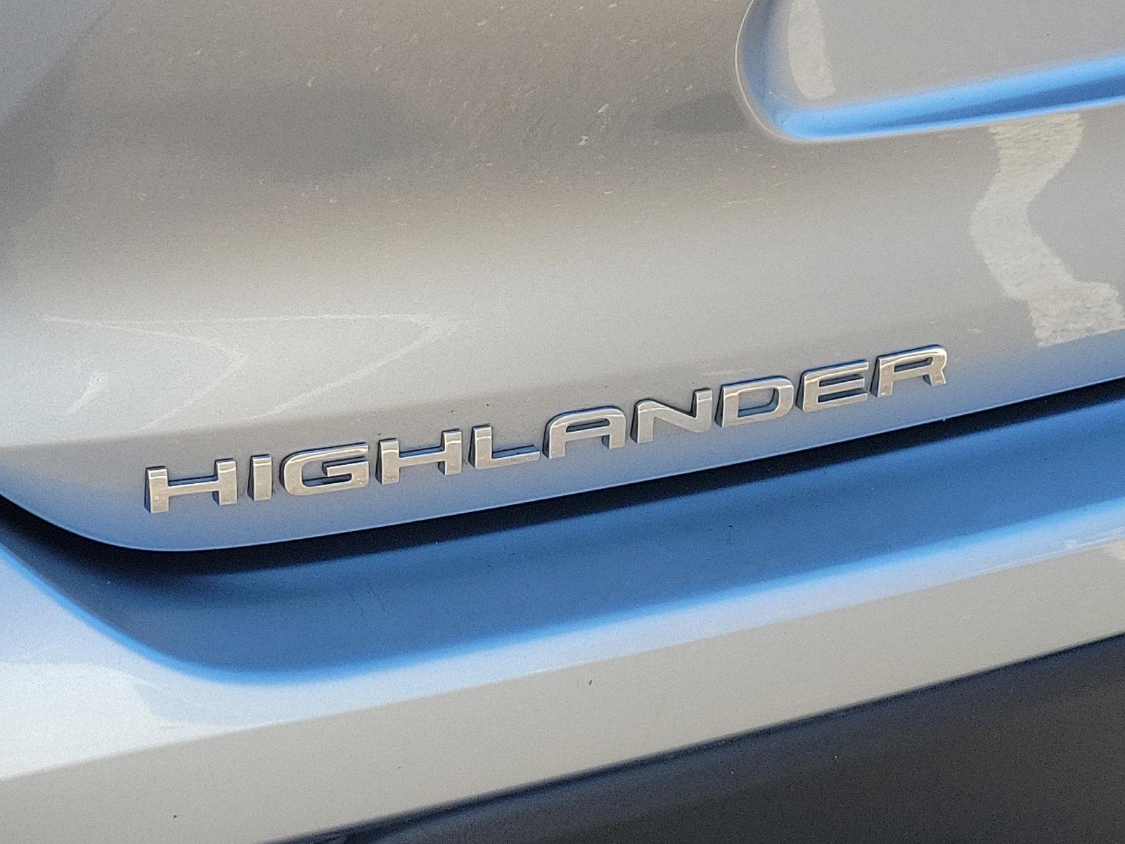 2022 Toyota Highlander Vehicle Photo in Trevose, PA 19053