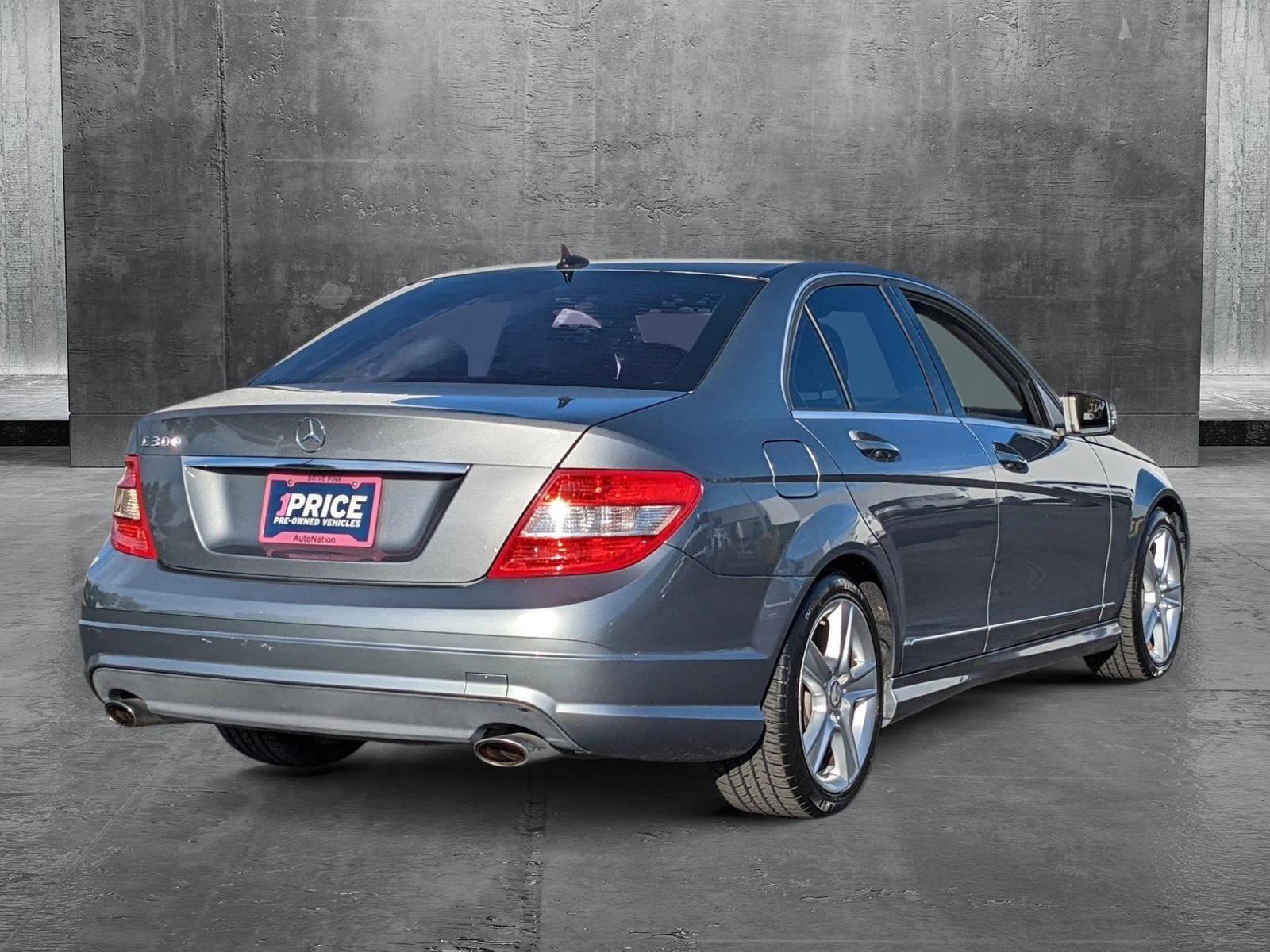 2011 Mercedes-Benz C-CLASS Vehicle Photo in VALENCIA, CA 91355-1705