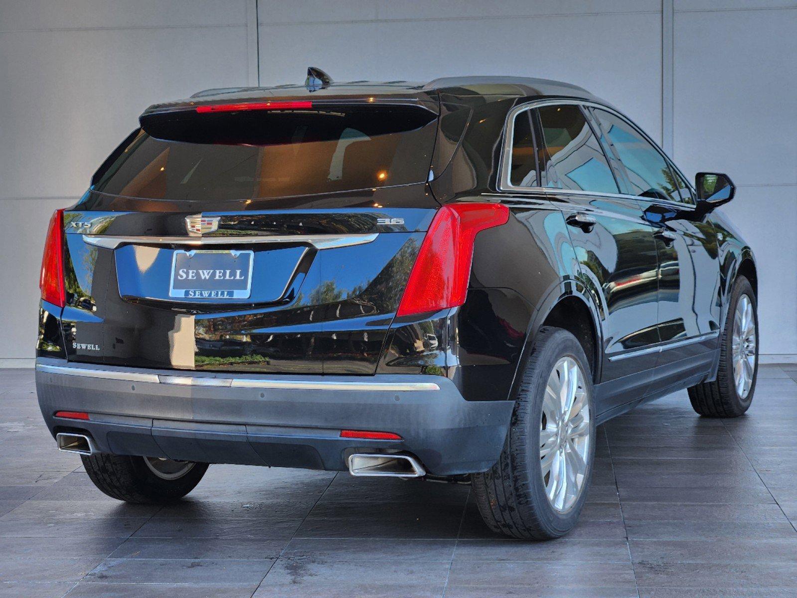 2017 Cadillac XT5 Vehicle Photo in HOUSTON, TX 77079-1502