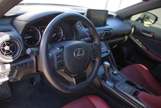 2024 Lexus IS 300 Vehicle Photo in SUGAR LAND, TX 77478