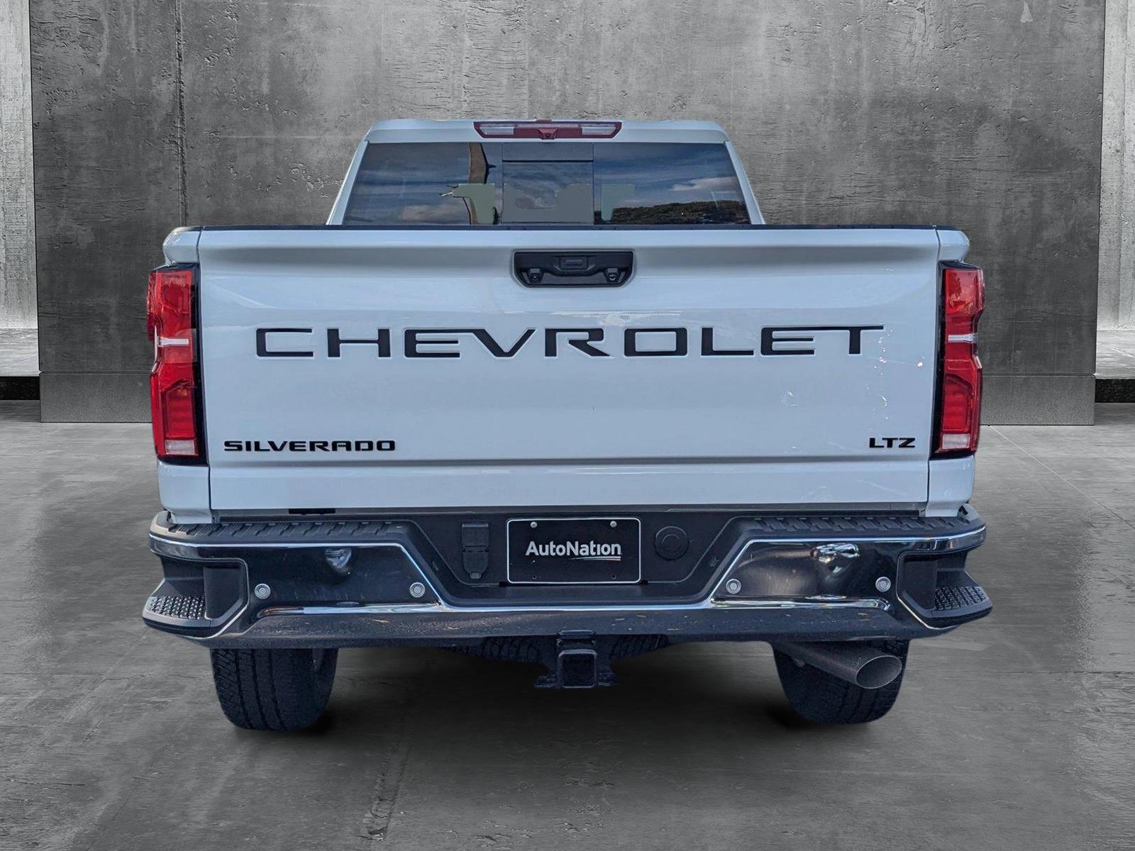 2025 Chevrolet Silverado 3500 HD Vehicle Photo in GREENACRES, FL 33463-3207