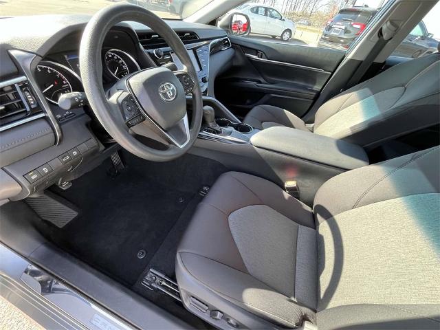 2018 Toyota Camry Vehicle Photo in ALCOA, TN 37701-3235