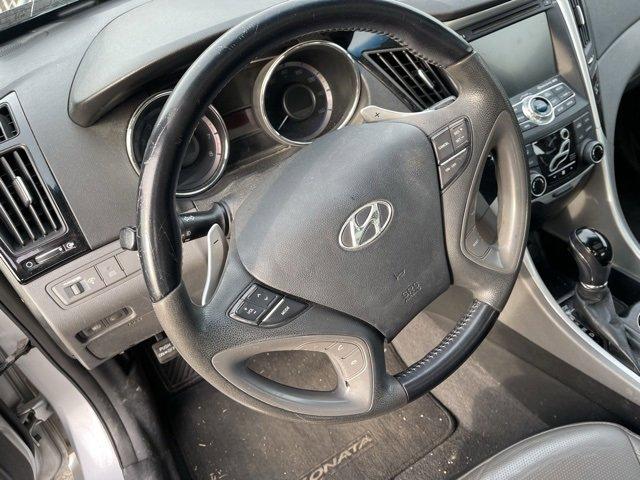 2013 Hyundai SONATA Vehicle Photo in Philadelphia, PA 19116