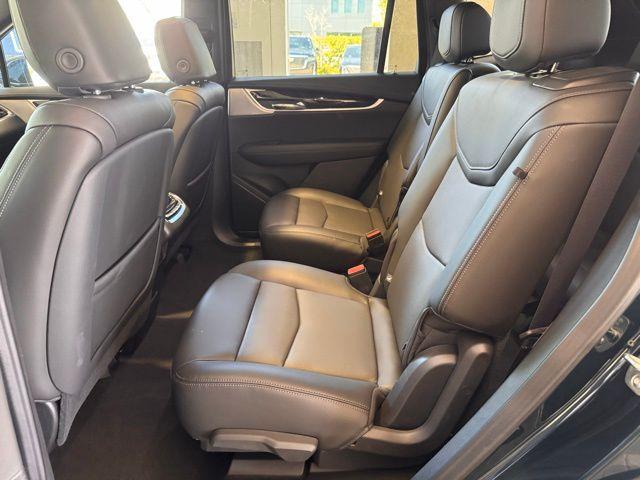 2025 Cadillac XT6 Vehicle Photo in DELRAY BEACH, FL 33483-3294