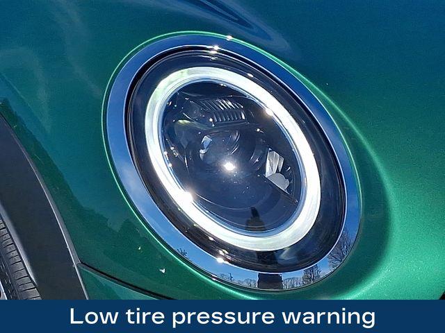 2024 MINI Hardtop 4 Door Vehicle Photo in DANBURY, CT 06810-5034