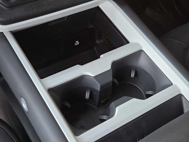 2025 Defender Vehicle Photo in AUSTIN, TX 78717