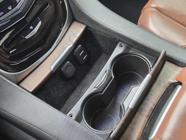 2020 Cadillac Escalade Vehicle Photo in DENTON, TX 76210-9321