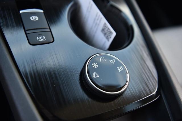 2025 Nissan Rogue Vehicle Photo in Ballwin, MO 63011