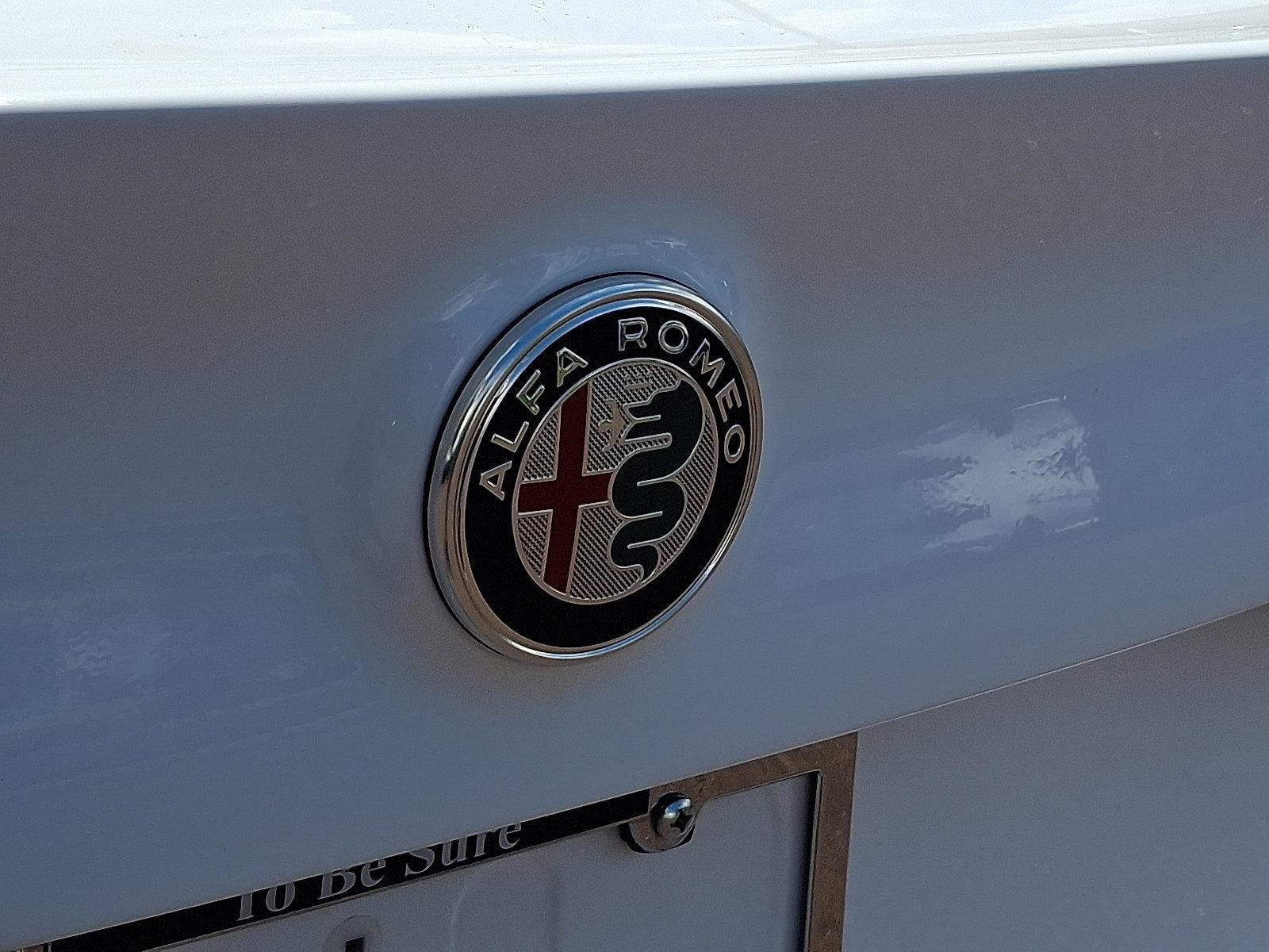 2022 Alfa Romeo Giulia Vehicle Photo in Willow Grove, PA 19090