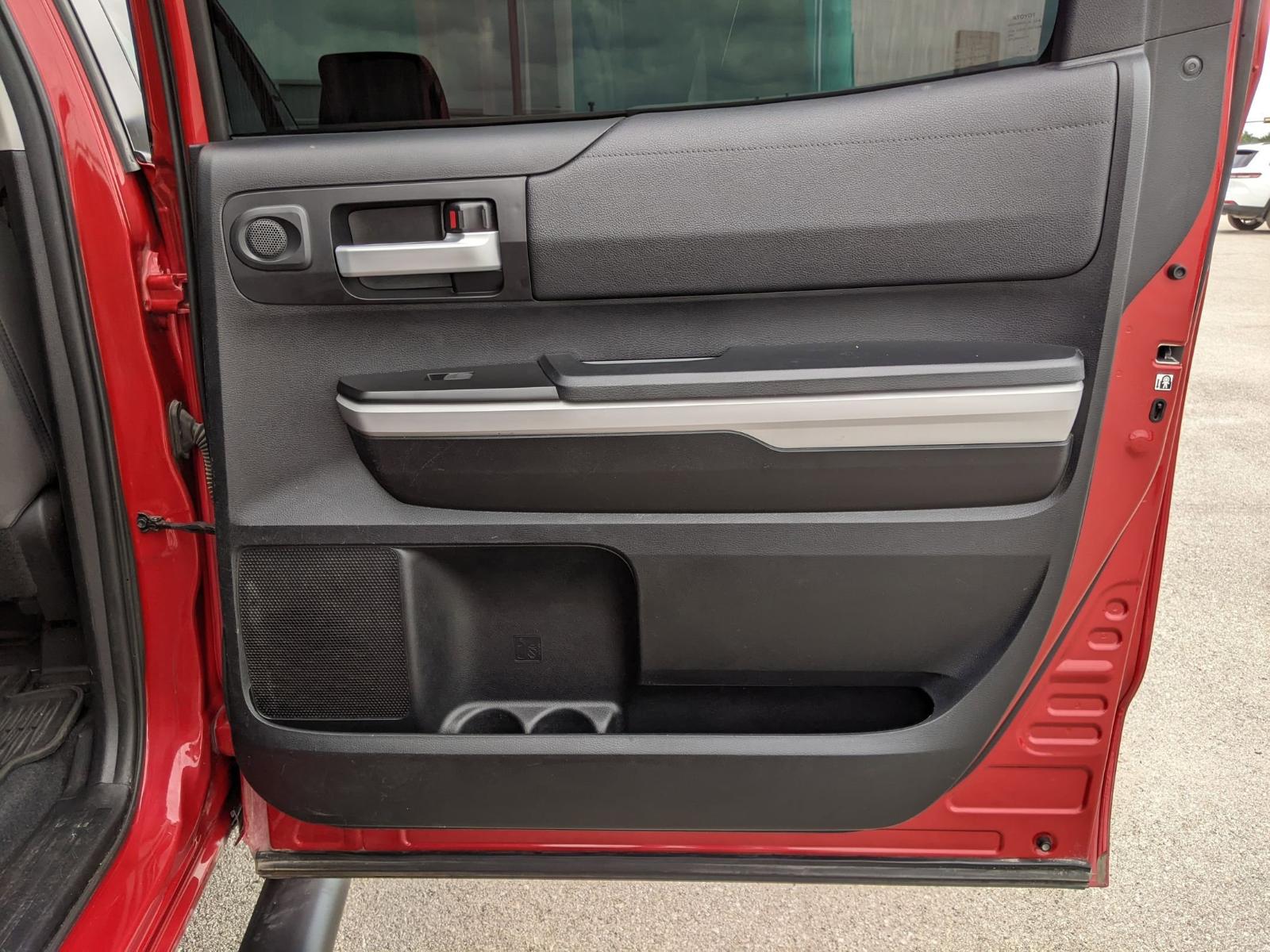 2019 Toyota Tundra 4WD Vehicle Photo in Seguin, TX 78155