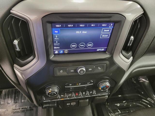 2021 Chevrolet Silverado 1500 Vehicle Photo in GREEN BAY, WI 54303-3330