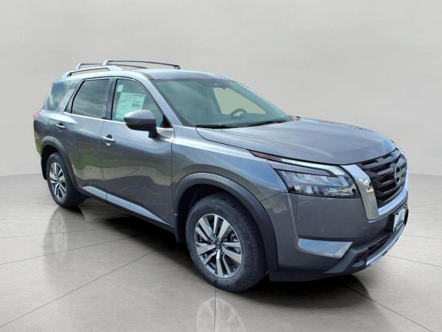 2025 Nissan Pathfinder Vehicle Photo in Appleton, WI 54913