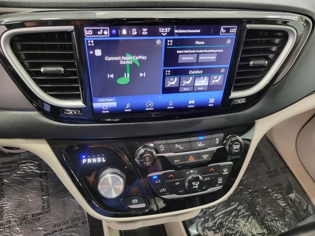 2023 Chrysler Pacifica Vehicle Photo in Neenah, WI 54956