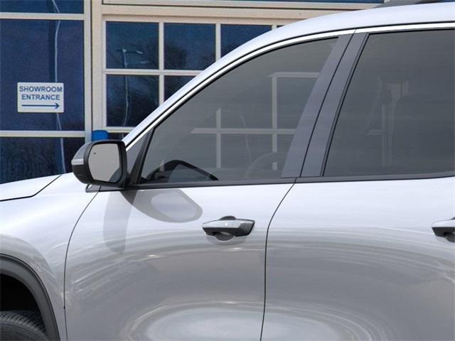2025 Chevrolet Traverse Vehicle Photo in ENGLEWOOD, CO 80113-6708