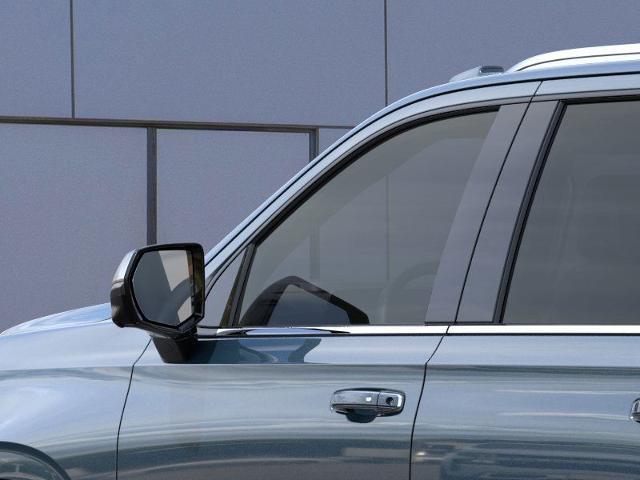 2025 Chevrolet Suburban Vehicle Photo in KANSAS CITY, MO 64114-4502