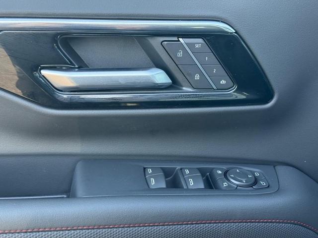 2025 Chevrolet Tahoe Vehicle Photo in COLUMBIA, MO 65203-3903