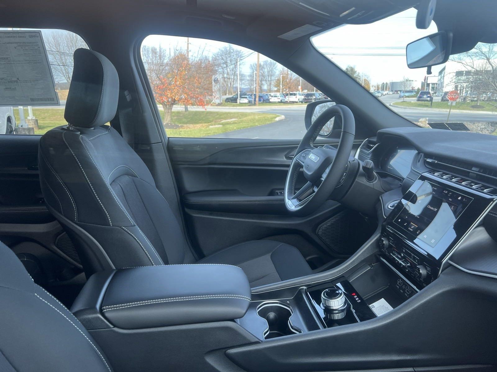 2025 Jeep Grand Cherokee L Vehicle Photo in Mechanicsburg, PA 17050-1707