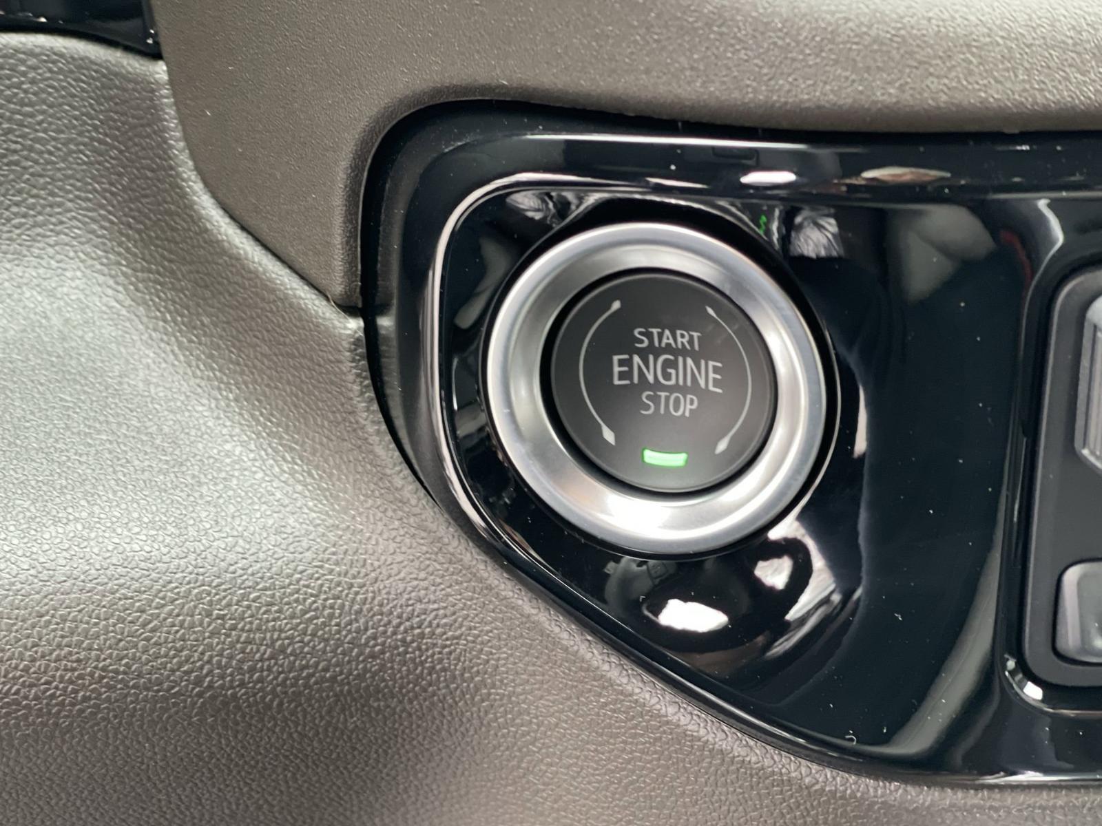 2025 Chevrolet Silverado 1500 Vehicle Photo in BENTONVILLE, AR 72712-4322
