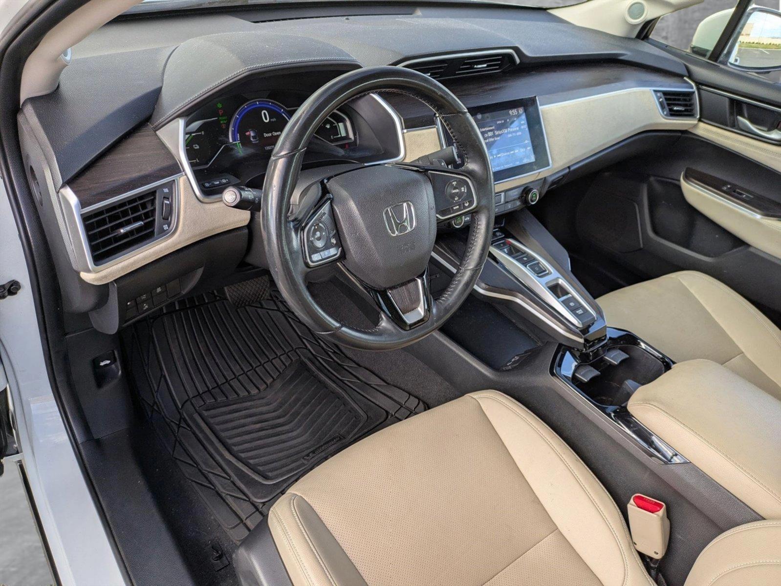 2019 Honda Clarity Plug-In Hybrid Vehicle Photo in Valencia, CA 91355-1794