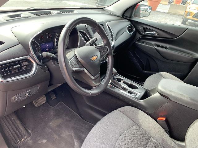 2022 Chevrolet Equinox Vehicle Photo in MOON TOWNSHIP, PA 15108-2571