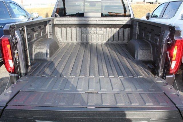 2025 GMC Sierra 1500 Vehicle Photo in SAINT CLAIRSVILLE, OH 43950-8512