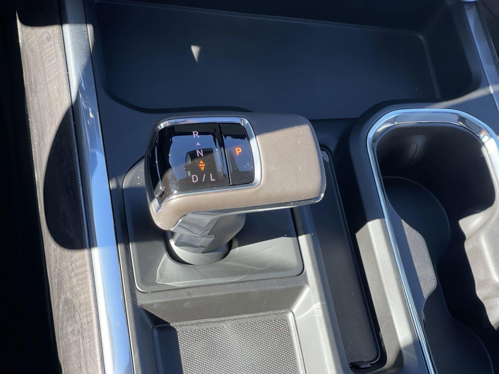 2025 Chevrolet Silverado 1500 Vehicle Photo in BENTONVILLE, AR 72712-4322