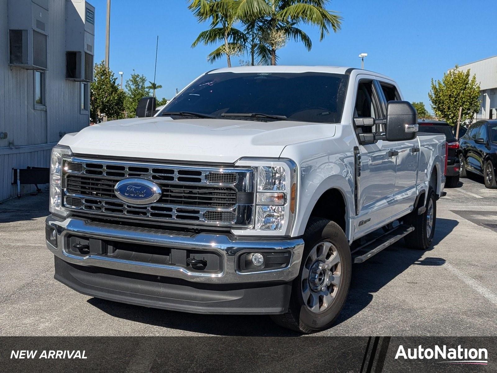 2024 Ford Super Duty F-250 SRW Vehicle Photo in Miami, FL 33015