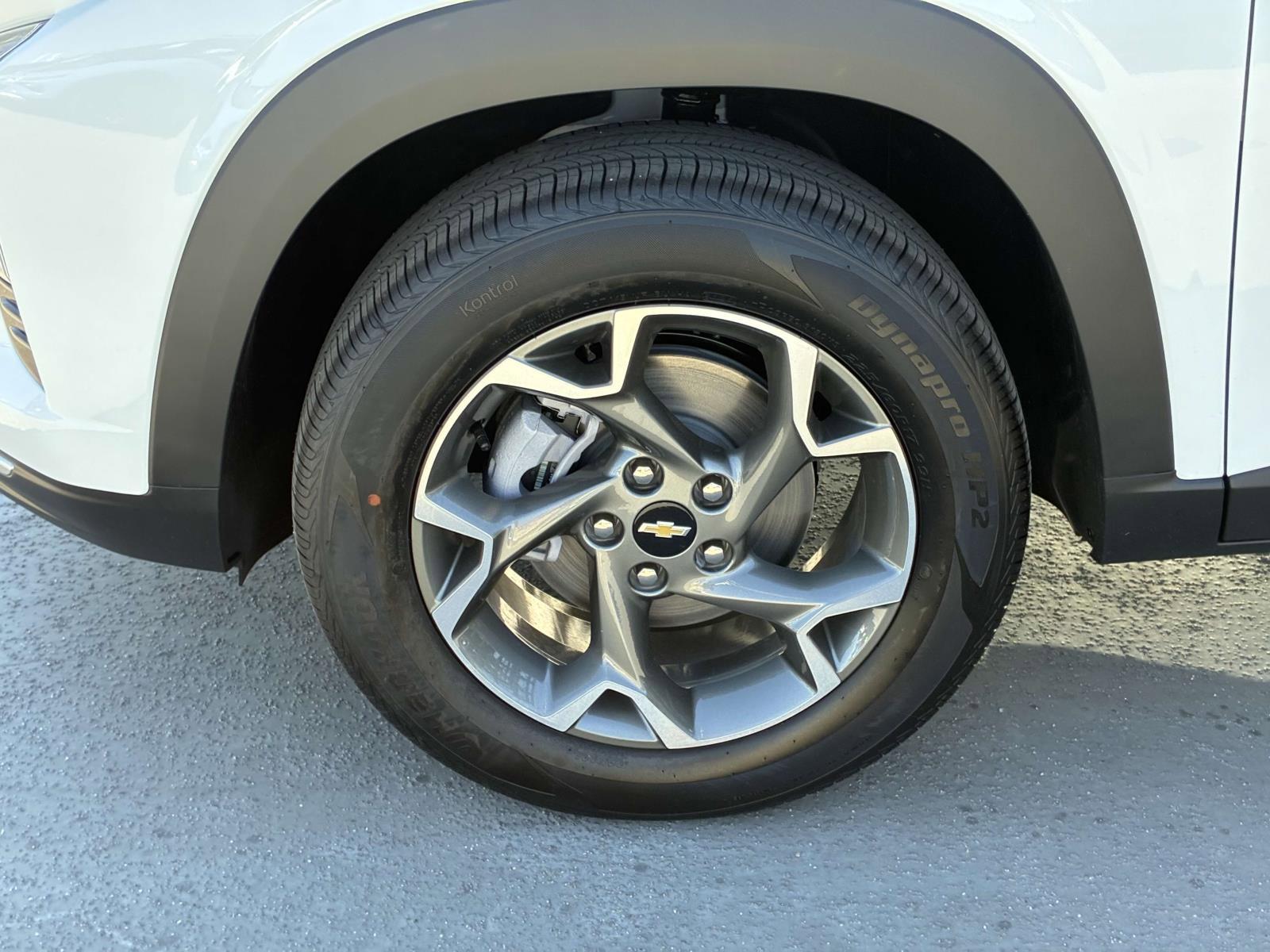 2025 Chevrolet Trax Vehicle Photo in LOS ANGELES, CA 90007-3794