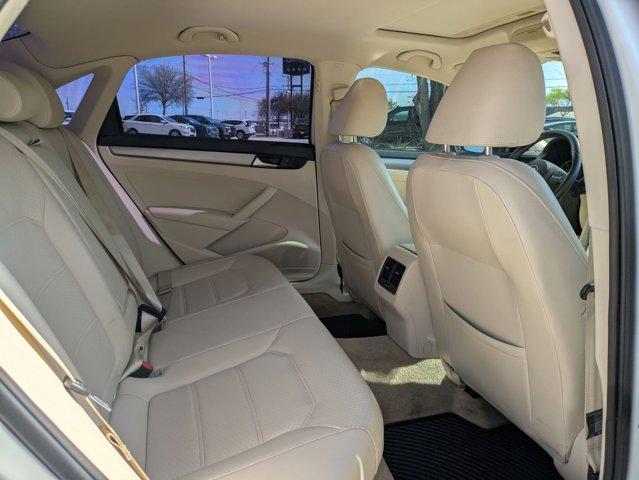 2015 Volkswagen Passat Vehicle Photo in SELMA, TX 78154-1460