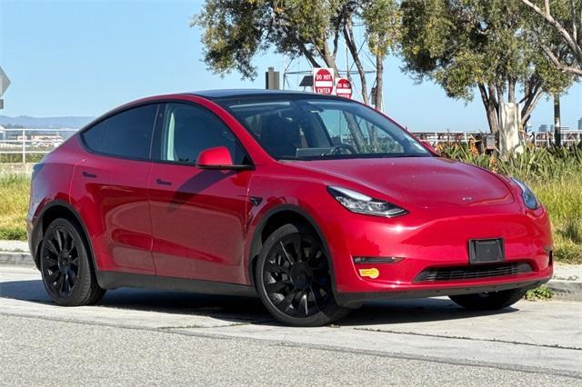 Used 2022 Tesla Model Y Long Range with VIN 7SAYGDEE8NF345430 for sale in Redwood City, CA